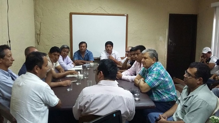 Alcaldes reunidos con el Presidente Ejecutivo de la Administradora Boliviana de Carreteras (ABC)
