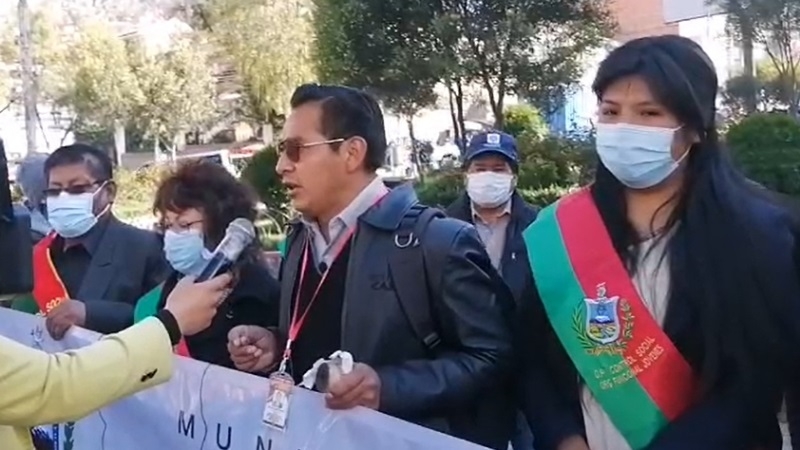 Miembros del Organismo de Participación y Control Social (Opcs) del municipio de La Paz, este jueves