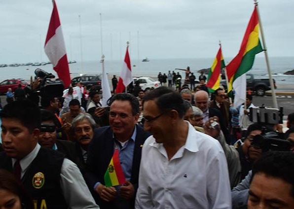 Banderas de Perú y Bolivia en Ilo a manera de bienvenida a los empresarios cochabambinos (Ver fotos)