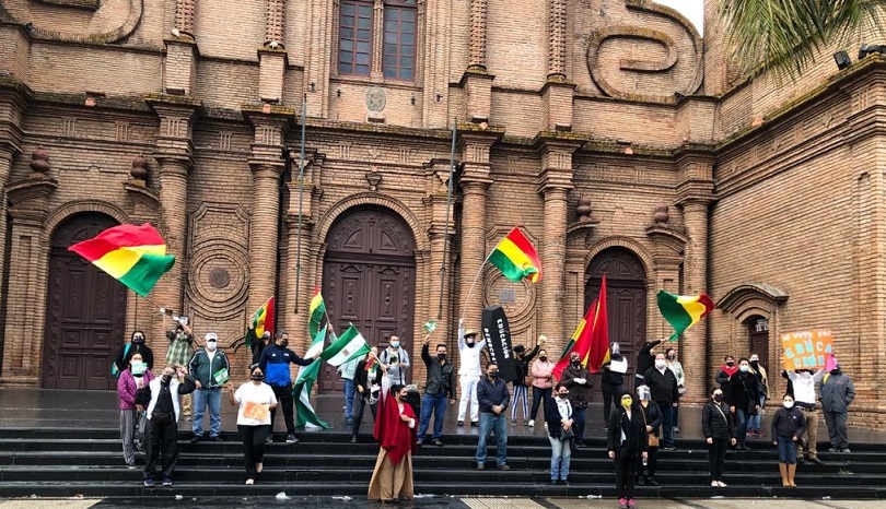 En una manifestación que cuidó las medidas de bioseguridad, la Plataforma por la Educación y la Vida