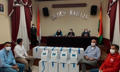 Foto / Archivo : La presidenta Jeanine Áñez junto a autoridades entrega respiradores de emegencia en Tarija. | APG