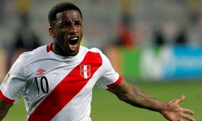 El festejo de Farfán, la fiesta de Perú. Foto: AP