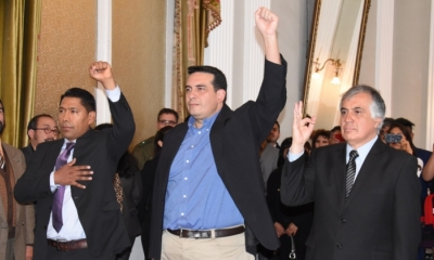 Carlos Aparicio, Sebastián Michel y Ramiro Tapia juraron como nuevos embajadores. Foto: cancilleria.gob.bo