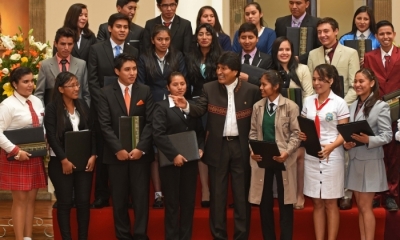 Este año 9.749 bachilleres recibirán un incentivo económico y un certificado de reconocimiento firmado por el primer mandatario
