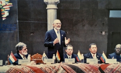 8 de diciembre de 2004 en Cusco, pronunciando el discurso principal en la creación de la Comunidad Sudamericana de Naciones (luego UNASUR)