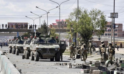 Militares en operativo en Senkata, El Alto. 