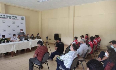 Intensifican acciones para una lucha efectiva contra el contrabando en Tarija.