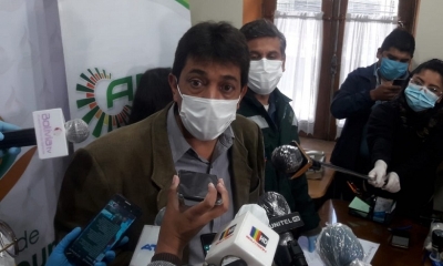 El ministro de Hidrocarburos, Víctor Hugo Zamora