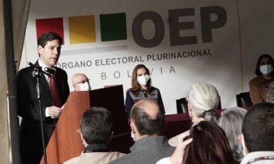 Acto de inauguración de la jornada electoral, este domingo.