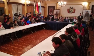 El diálogo está en cuarto intermedio/Foto. RRSS