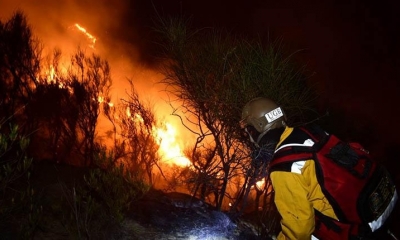 El incendio en la zona de Liriuni/Foto. Daniel James