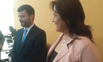 Manuel Canelas recibió el despacho/Foto. RRSS