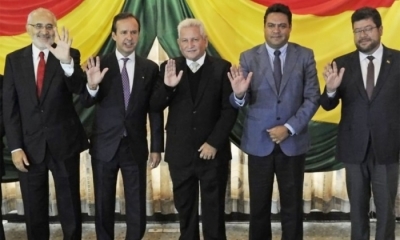 Esa coordinadora también está formada por Luis Revilla, Rubén Costas, Oscar Ortiz, Adrián Oliva, Gustavo Pedraza, Rolando Villena