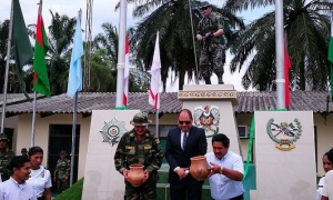  El ministro de Gobierno, Carlos Romero, el viceministro de Defensa Social, Felipe Cáceres, en el 34 aniversario de Umopar.Foto: Daniel Espinoza
