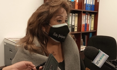 La presidenta de la comisión de Derechos Humanos, diputada Betty Yañíquez.
