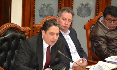 Ministros de Justicia Hector Arce y Minería Cesar Navarro en informe en el Legislativo. Foto: ABI