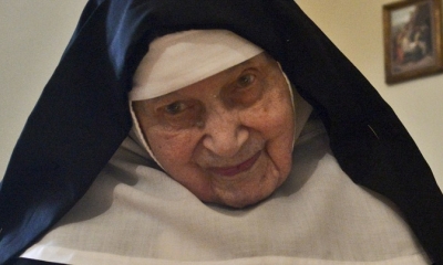 La monja con más edad del mundo, que ayudó a salvar a niños judíos durante la Segunda Guerra Mundial.