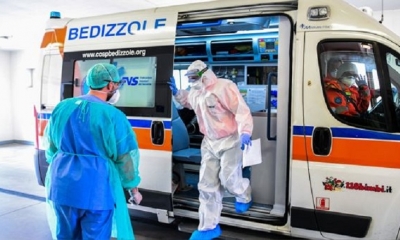 Médicos de un hospital en Italia. | Fuente: AFP | Fotógrafo: PIERO CRUCIATTI
