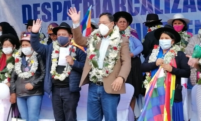 El mandatario participó del acto en plaza Murillo por este 8 de marzo.