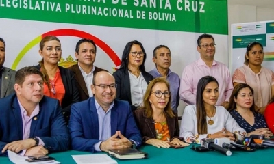 La bancada de Creemos.
