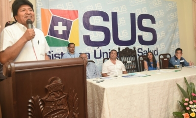 El presidente Evo Morales participa de la firma que da inicio a la construcción de un hospital de Tercer nivel en la ciudad de Trinidad