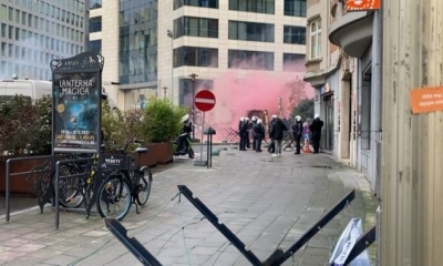 Pese a que la curva de contagios baja, las autoridades esperan en los próximos días una explosión de contagios con ómicron y han elegido la prudencia.