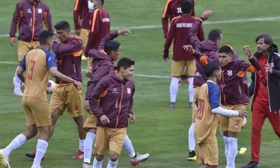 Jugadores de Independiente ayer a doble turno, con sesiones de gimnasio y resistencia.