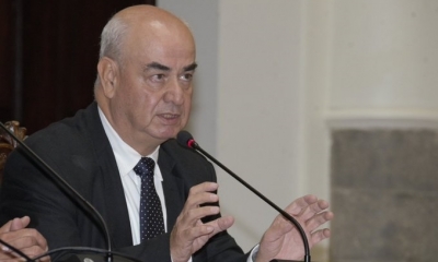 El ministro de Economía y Finanzas Públicas, José Luis Parada