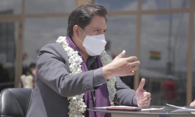 El ministro de Salud y Deportes, Jeyson Auza, este domingo