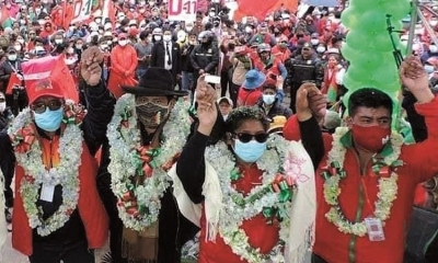Eva Copa y Santos Quispe en campaña por Jallalla, que ahora va a segunda vuelta en La Paz.