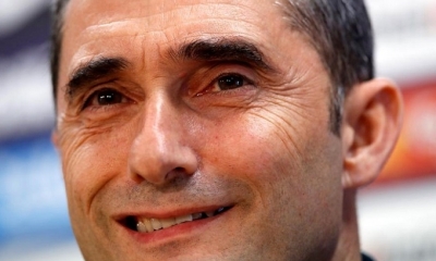 Ernesto Valverde esboza una sonrisa durante la rueda de prensa previa al partido en Riazor. Foto: EFE