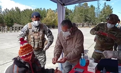 Los efectivos militares están a cargo del pago de la Renta Dignidad.
