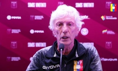 Pekerman durante la rueda de prensa previo al partido con Bolivia.