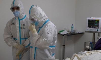 Los fallecidos en todo el planeta son actualmente 761 018, después de que en las últimas 24 horas se informara de casi 10 000 nuevos decesos. 
