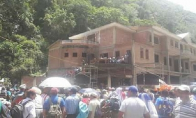Cabildo abierto en Chamaca, Chulumani. Foto: Marcos M.