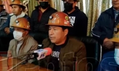 Conferencia de prensa de los cooperativistas mineros.
