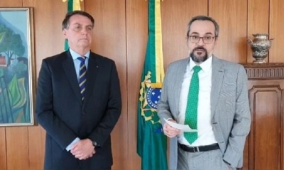 El ministro brasileño de Educación, Abraham Weintraub, anuncia su renuncia. | Fuente: EFE