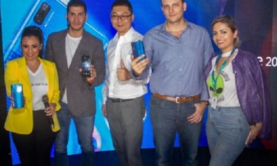 Así presentaron el ssmartphone/Foto. RB