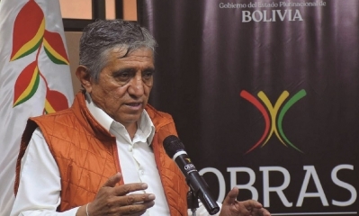 El Ministro de Obras Públicas, Servicios y Vivienda (Mopsv)  Iván Arias 
