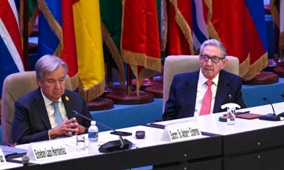 Antonio Guterres junto a Raúl Castro en la Cumbre del G 77 + China en La Habana, 15 de septiembre de 2023