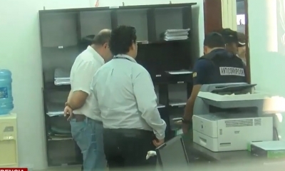 El abogado de los denunciantes acompaño el operativo/Foto. Captura de pantalla 