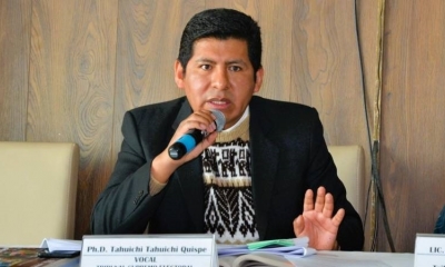 El vocal del TSE Tahuichi Tahuichi Quispe