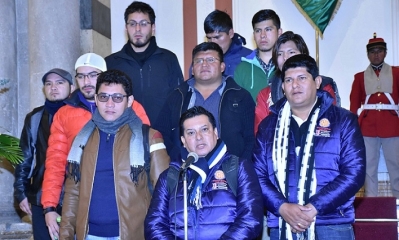 Representantes de las Federaciones Universitarias Locales dieron conferencia de prensa terminada la reunión con el Presidente Evo Morales. Foto: ABI