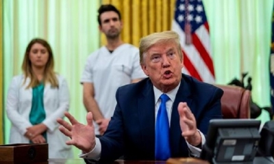 Donald Trump hace anuncio luego de que uno de sus asistentes da positivo al coronavirus. | Fuente: EFE