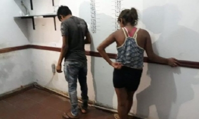 Los jóvenes fueron llevados a dependencias de la Felcc en Yapacaní. Foto: EL DEBER