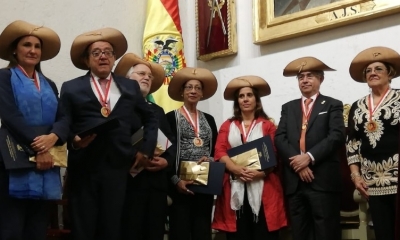 La Comisión recibió condecoraciones en Sucre/Foto. RRSS