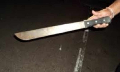 Una mujer agredió a su nuera con un machete y ésta se defendió clavándole un cuchillo a su suegra. 
