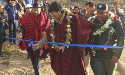 El presidente Evo Morales entrega una represa para sistema de riego en Tocona Yamparaes Sucre/Foto. ABI