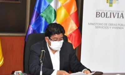 El ministro de Obras Públicas, Edgar Montaño, en conferencia de prensa, ayer en La Paz. | Ministerio de Obras Públicas