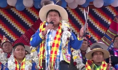 El Gobernador de Potosí en el acto en Uncía.